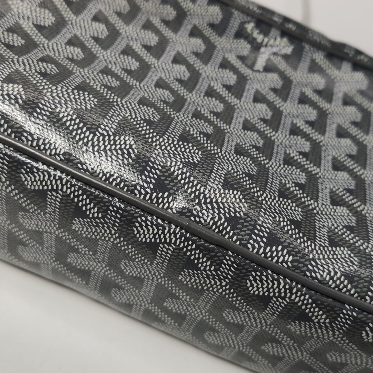 Goyard Cap Vert Crossbody Gray