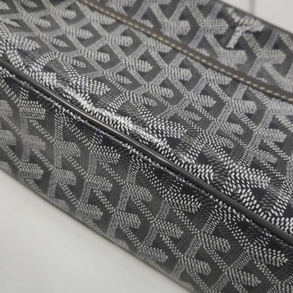 Goyard Cap Vert Crossbody Gray