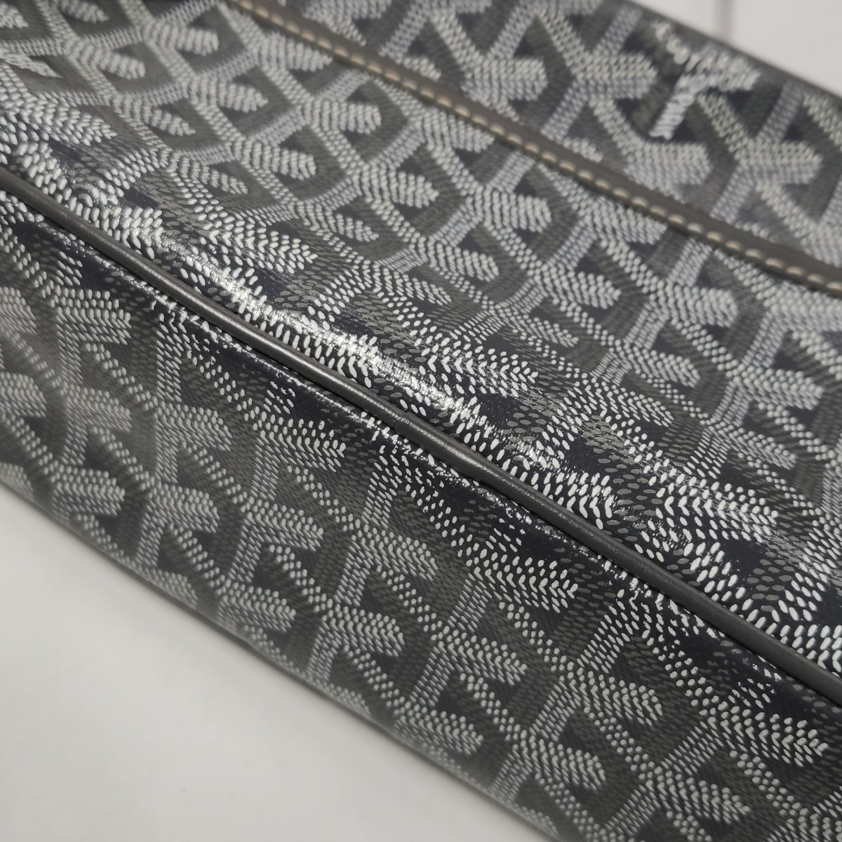 Goyard Cap Vert Crossbody Gray
