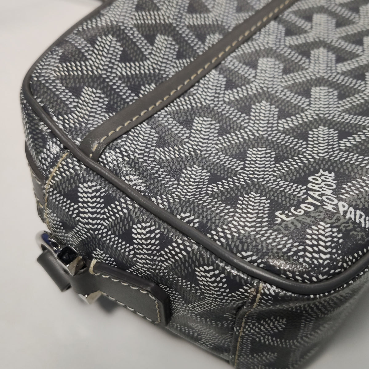 Goyard Cap Vert Crossbody Gray