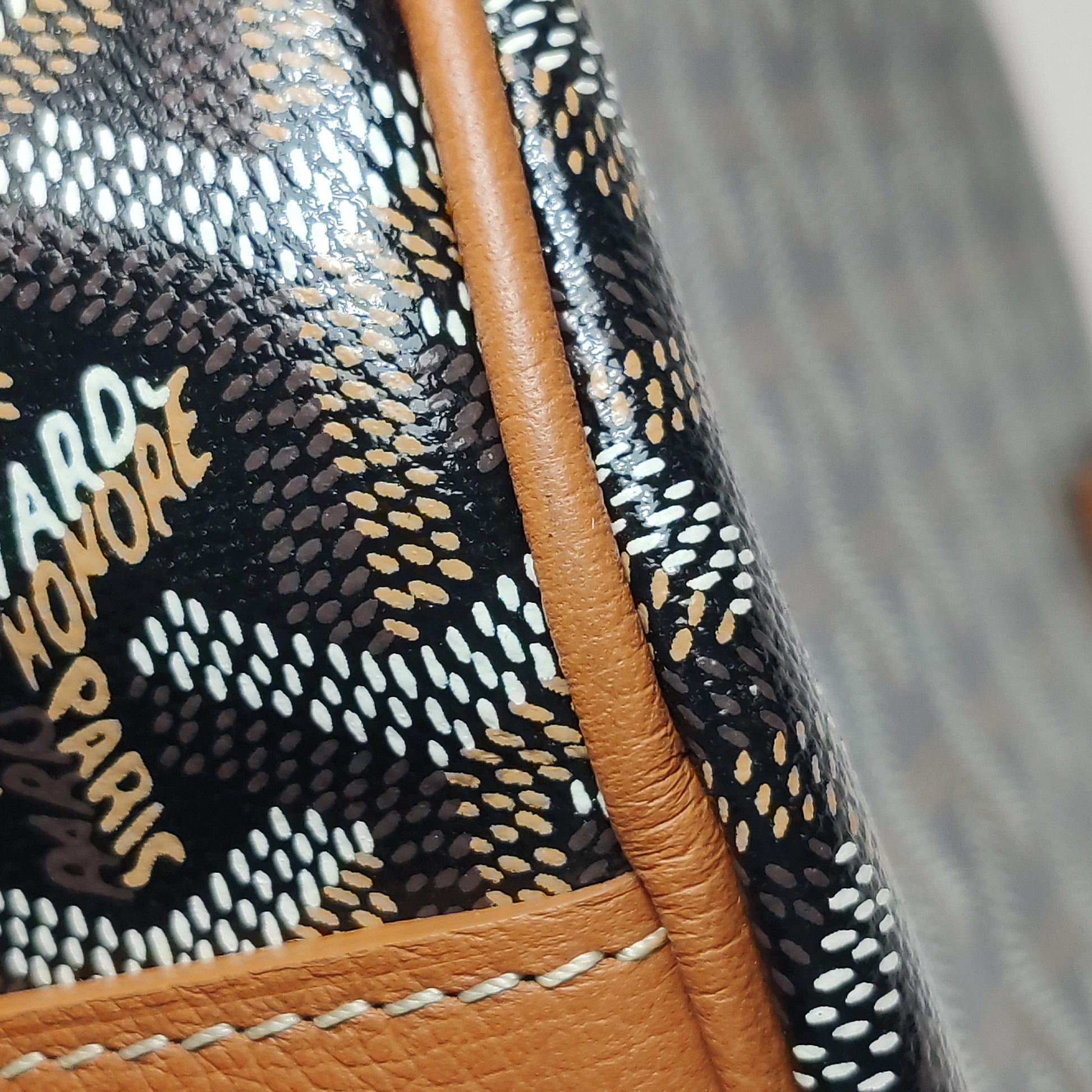 Goyard Barrel 40 Sports Bag Noir Tan