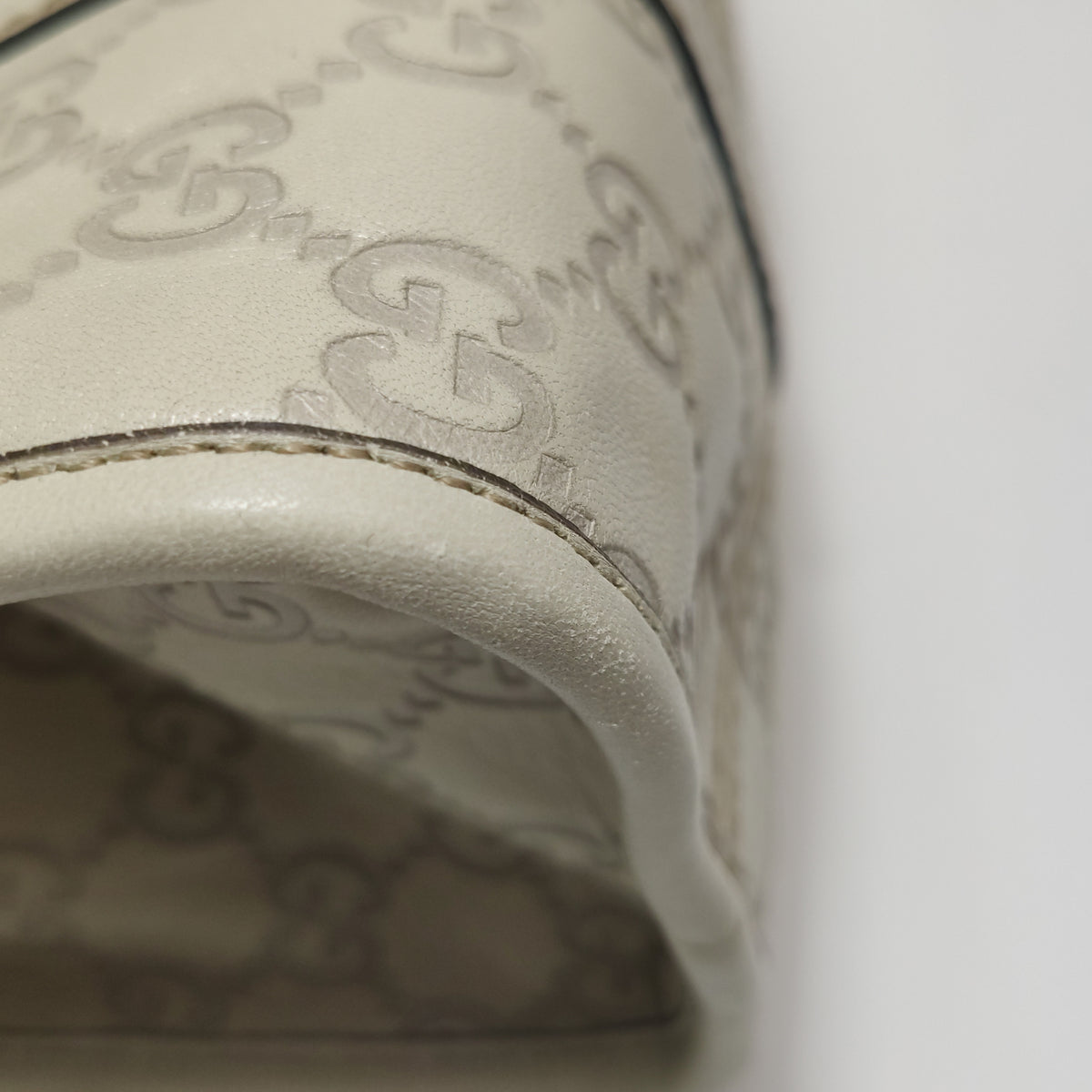 Gucci Jackie Bardot Guccissima Shoulder Bag White