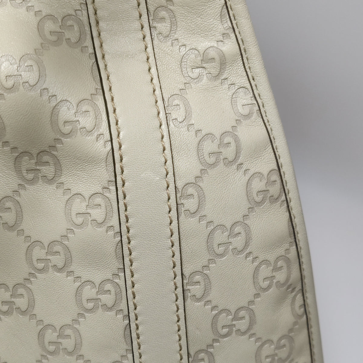 Gucci Jackie Bardot Guccissima Shoulder Bag White