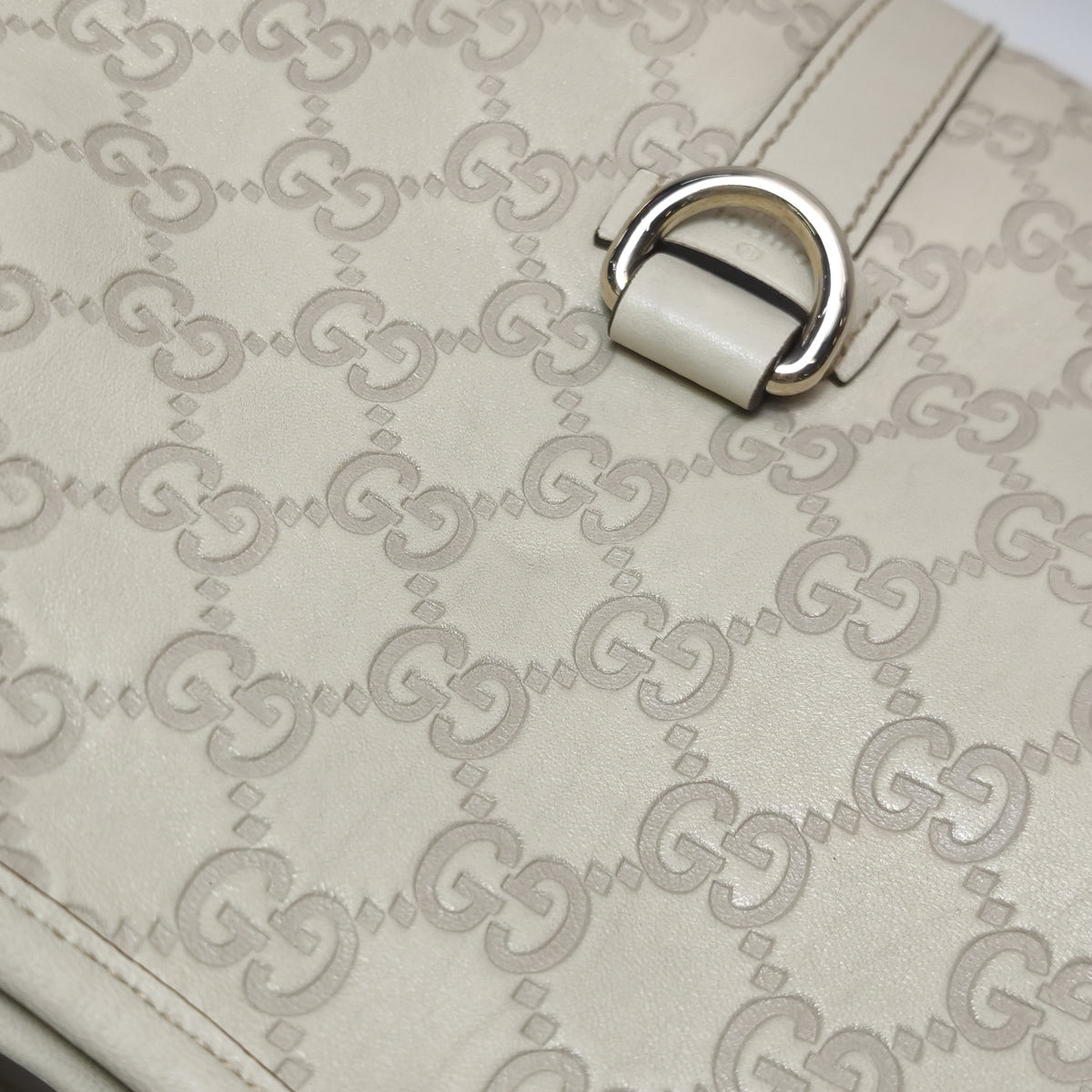 Gucci Jackie Bardot Guccissima Shoulder Bag White