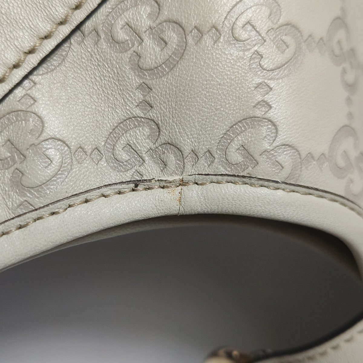 Gucci Jackie Bardot Guccissima Shoulder Bag White