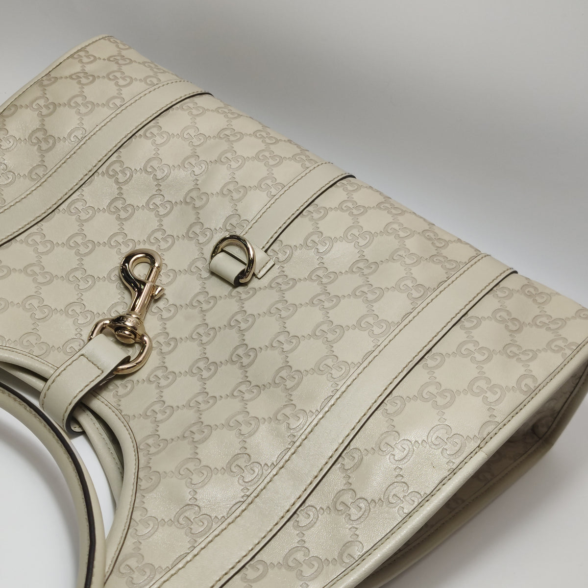 Gucci Jackie Bardot Guccissima Shoulder Bag White