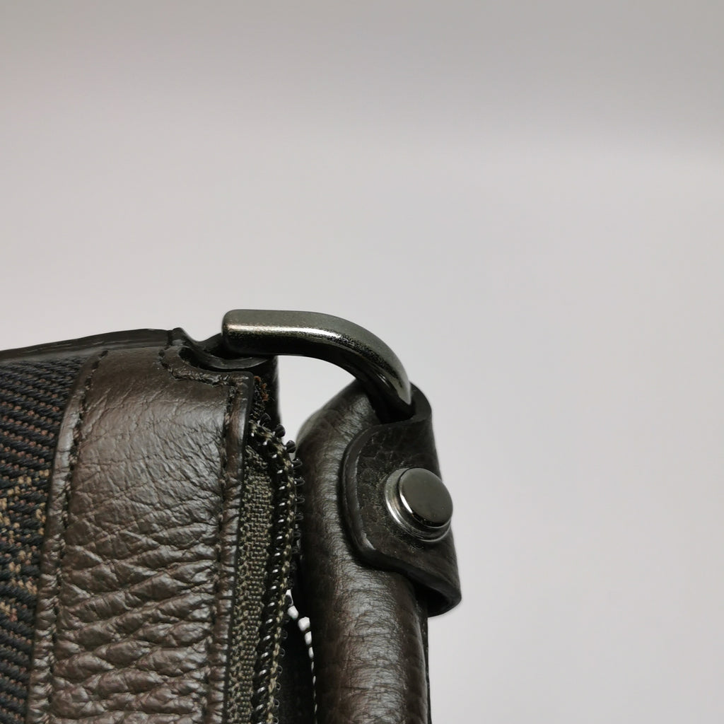 Gucci Abbey Pocket Hobo Shoulder Bag Brown