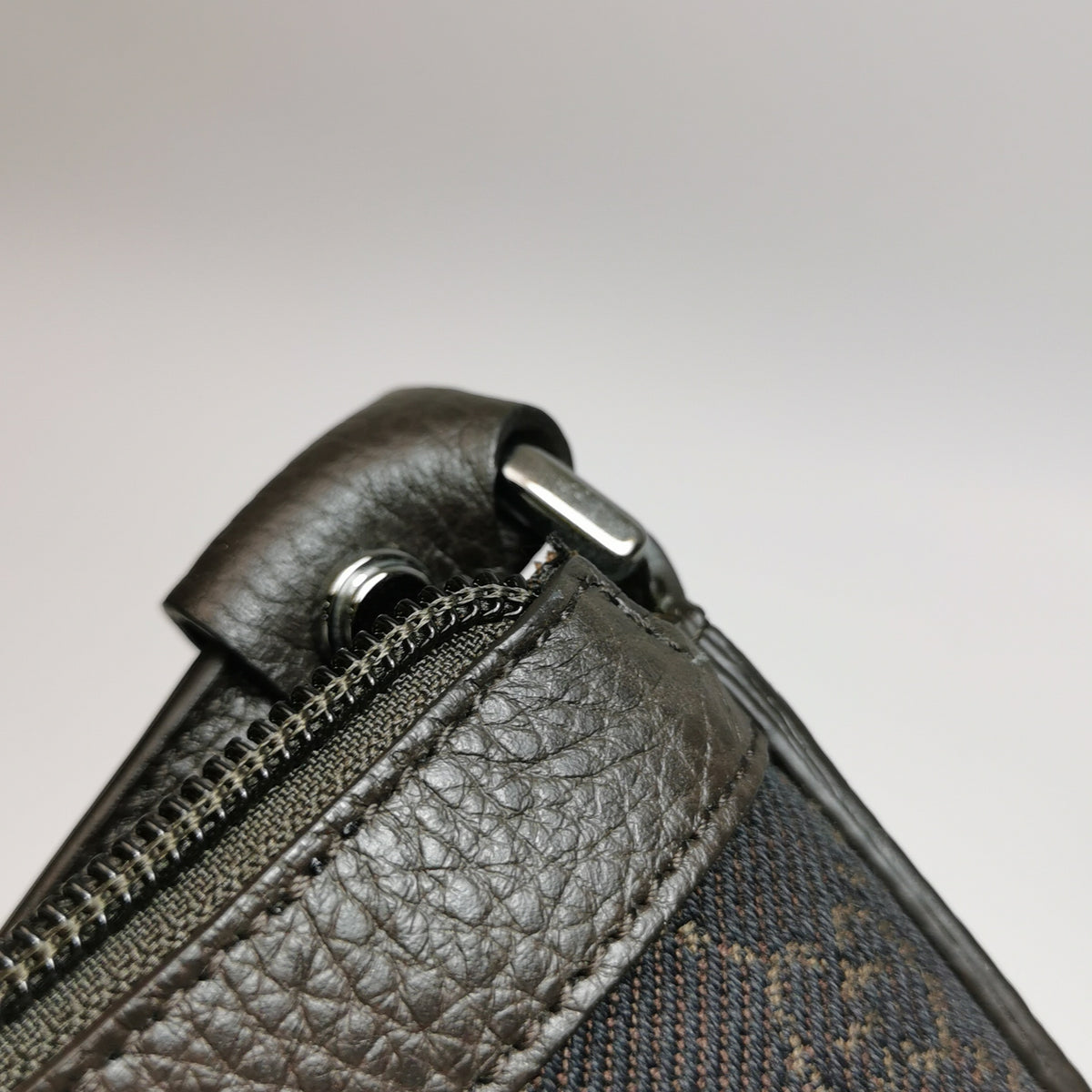Gucci Abbey Pocket Hobo Shoulder Bag Brown