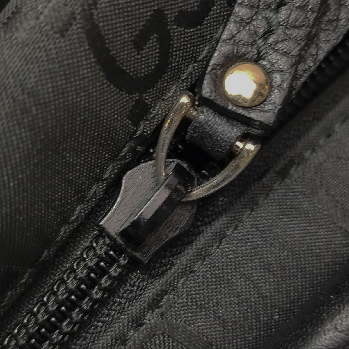 Gucci GG Nylon Hobo Black