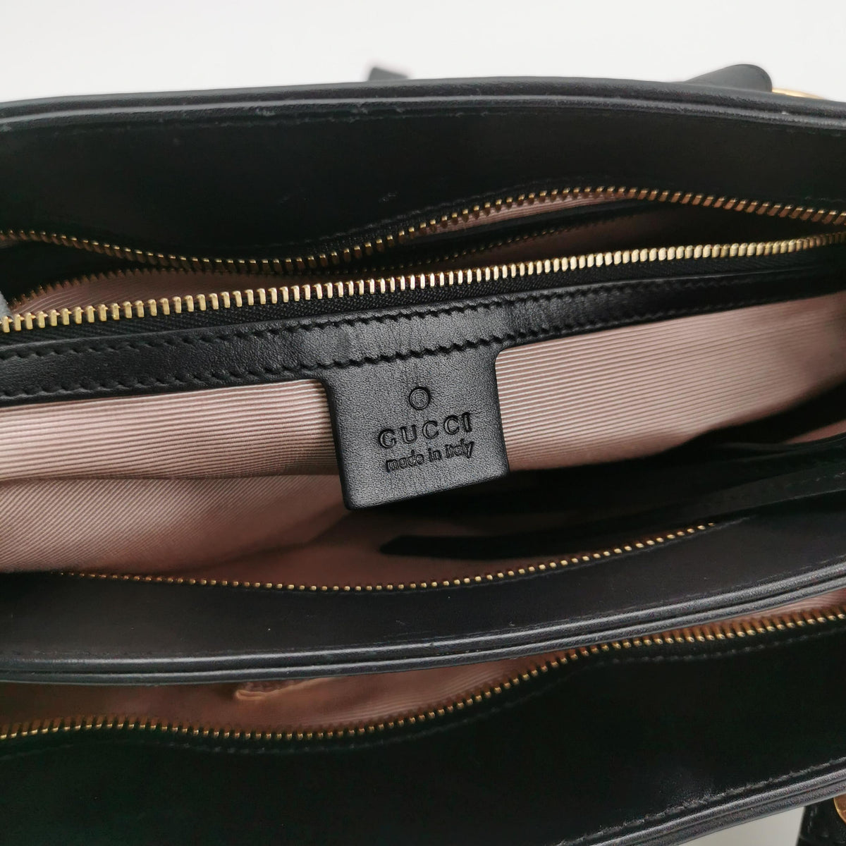 Gucci Double G Arli Shoulder Bag Black