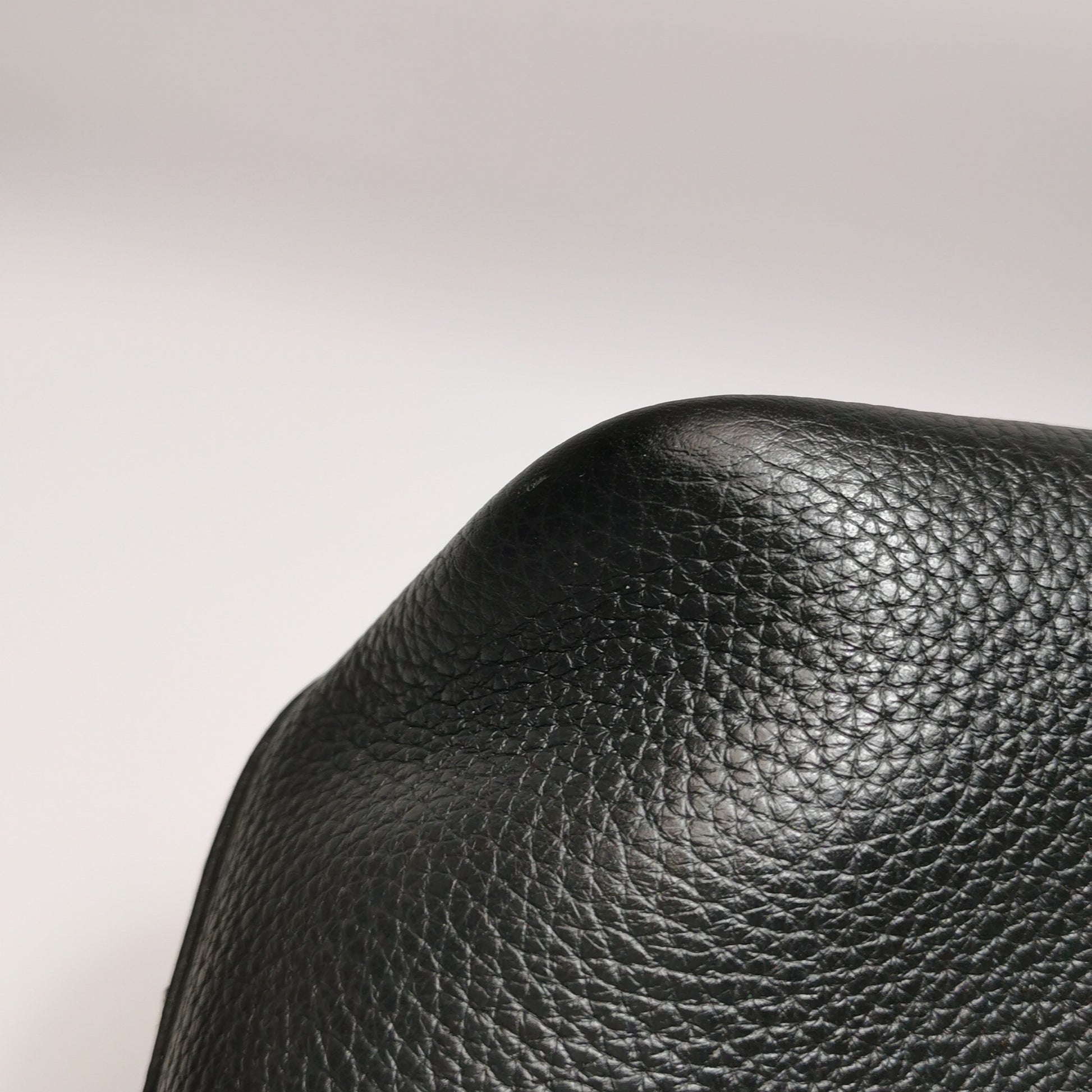 Hermès Picotin 18 Clemence Black GHW
