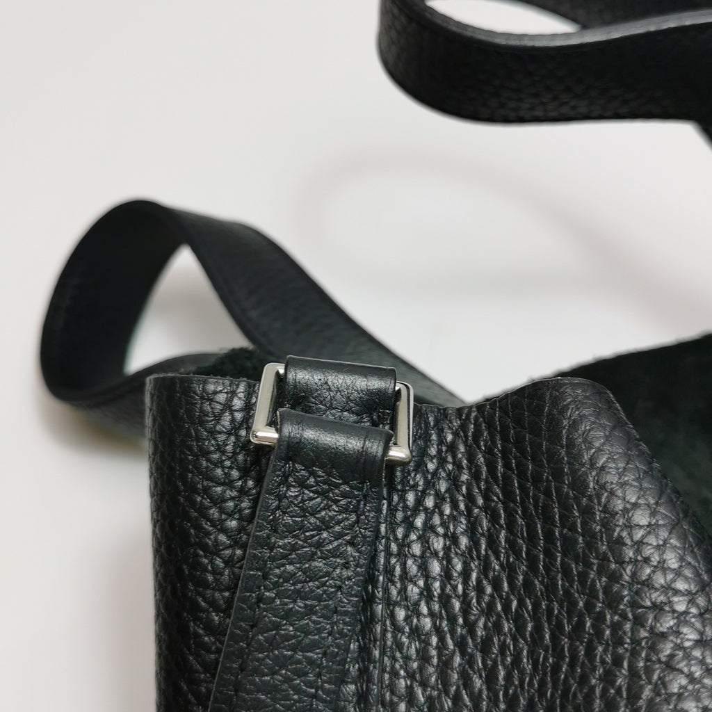 Hermès Picotin 18 Black Taurillon Clemence