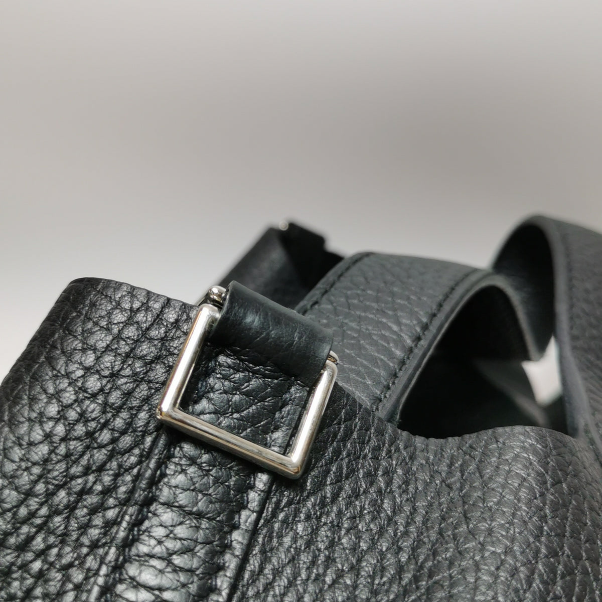Hermès Picotin 18 Black Taurillon Clemence