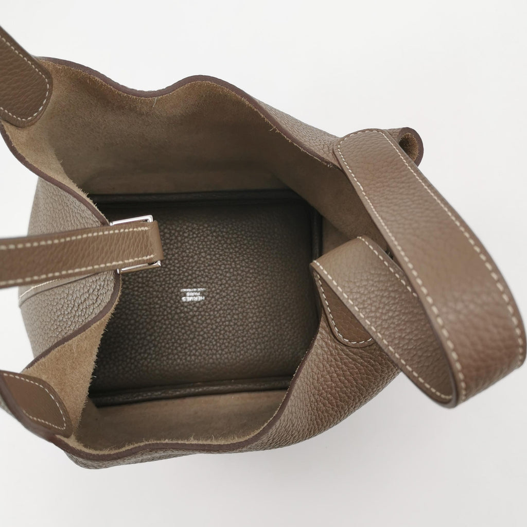 Hermès Picotin 18 Taurillon Clemence Etoupe