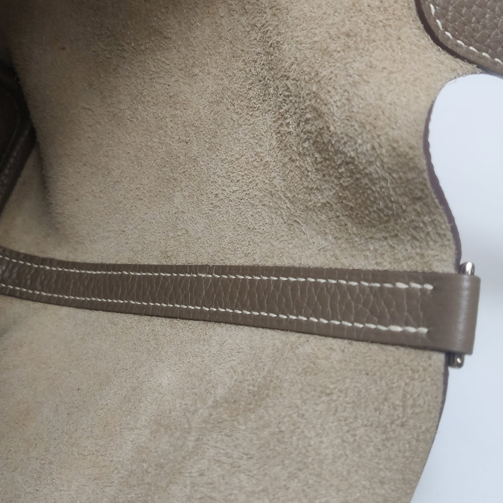 Hermès Picotin 18 Taurillon Clemence Etoupe