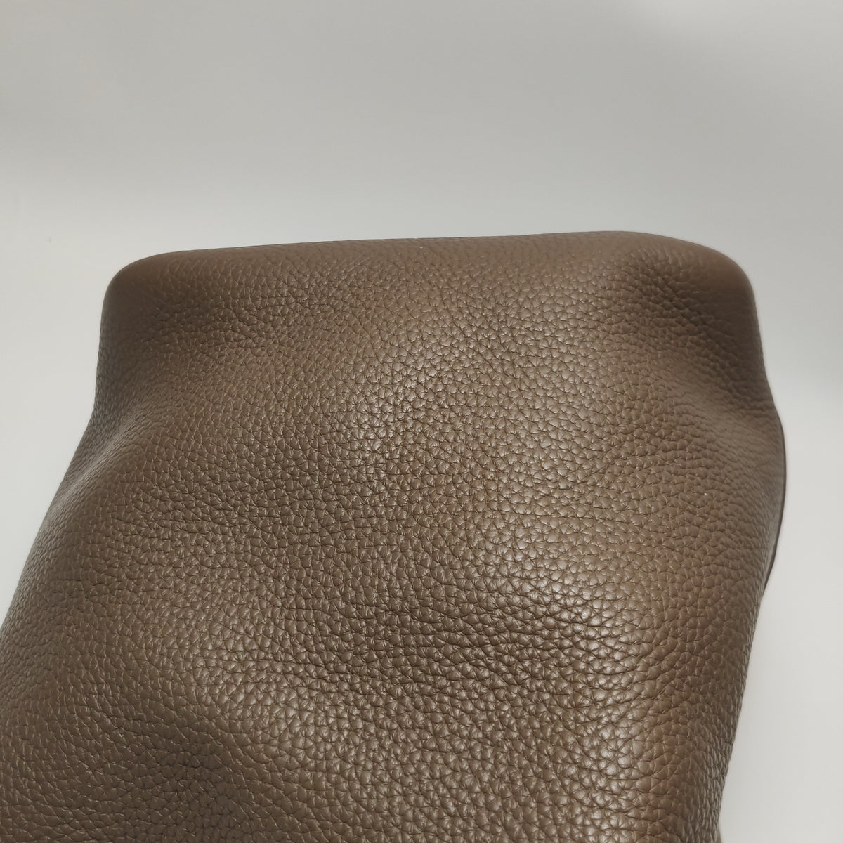 Hermès Picotin 18 Taurillon Clemence Etoupe