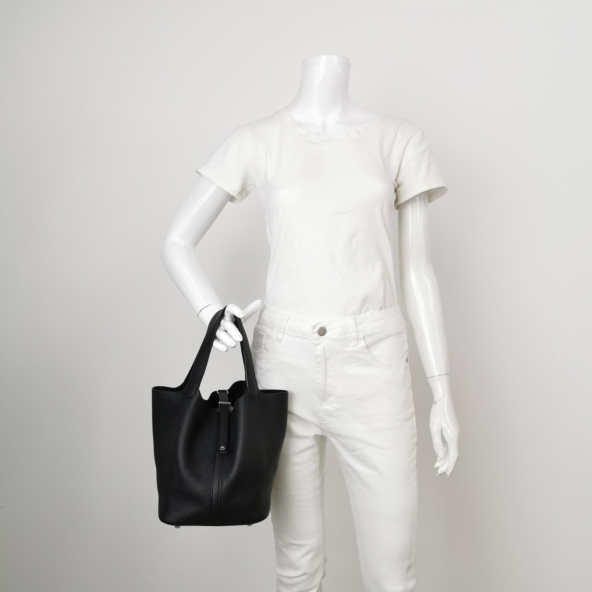 Hermès Picotin 22 Clemence Black SHW