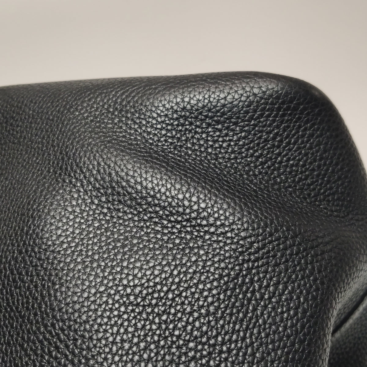 Hermès Picotin 22 Taurillon Clemence Black