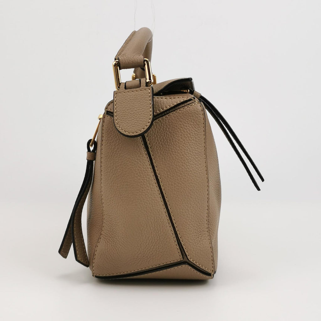 Loewe Puzzle Small Grained Sand GHW