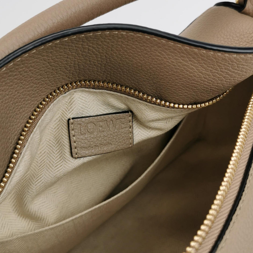 Loewe Puzzle Small Grained Sand GHW