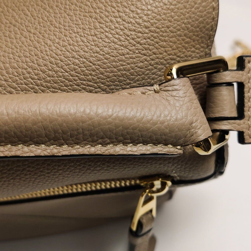 Loewe Puzzle Small Grained Sand GHW