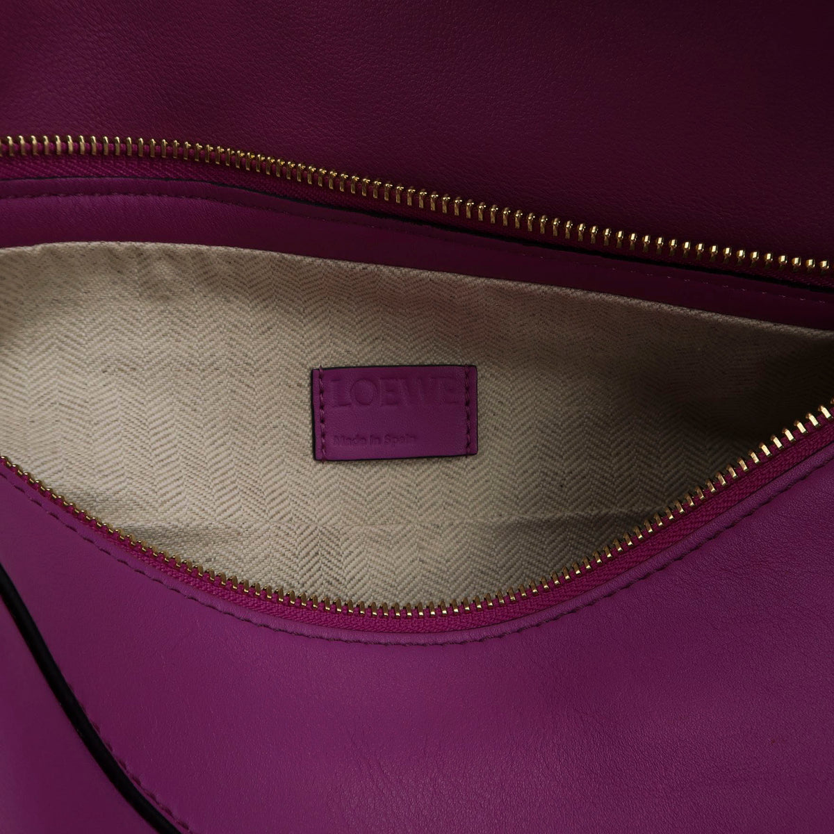 Loewe Puzzle Hobo Magenta