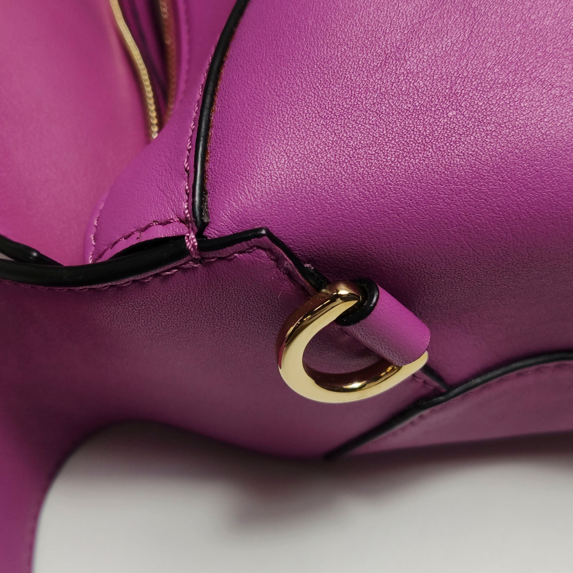 Loewe Puzzle Hobo Magenta