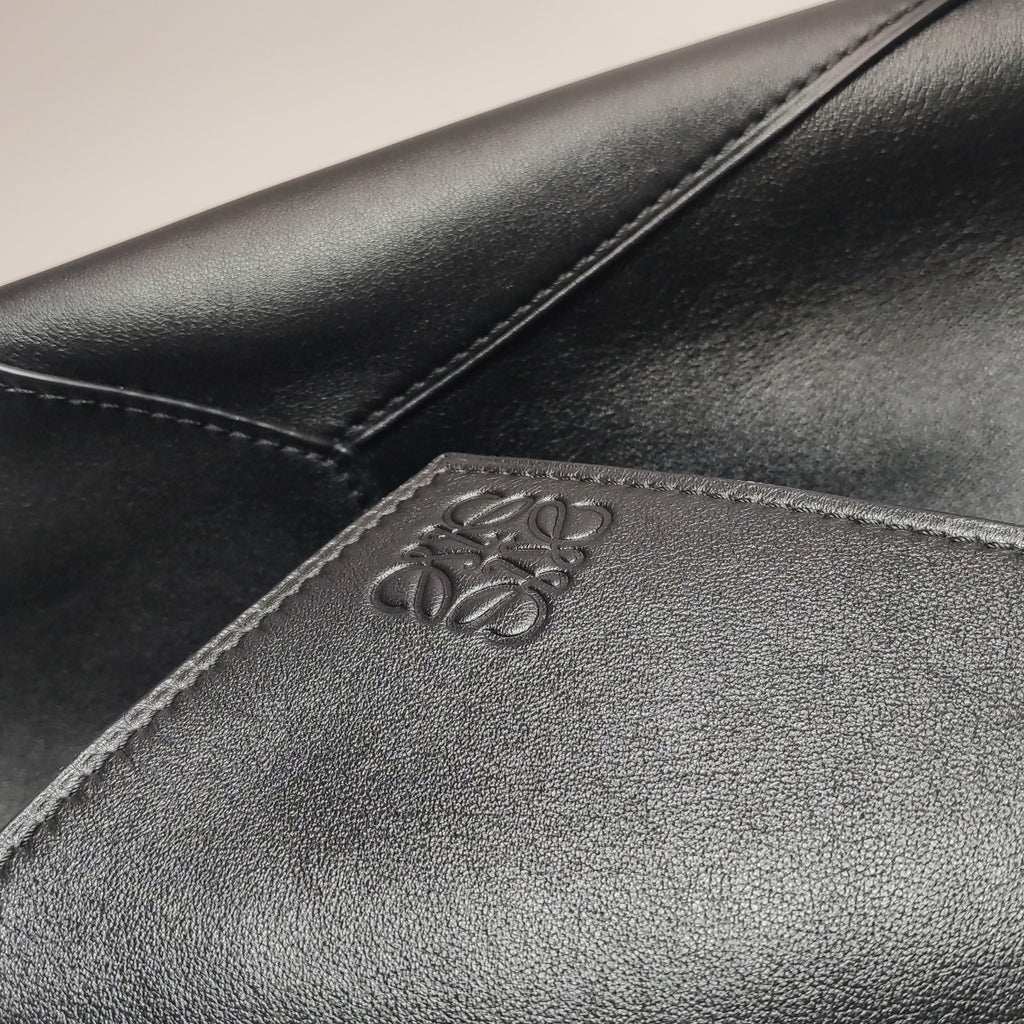 Loewe Puzzle Large Messenger Bag Black