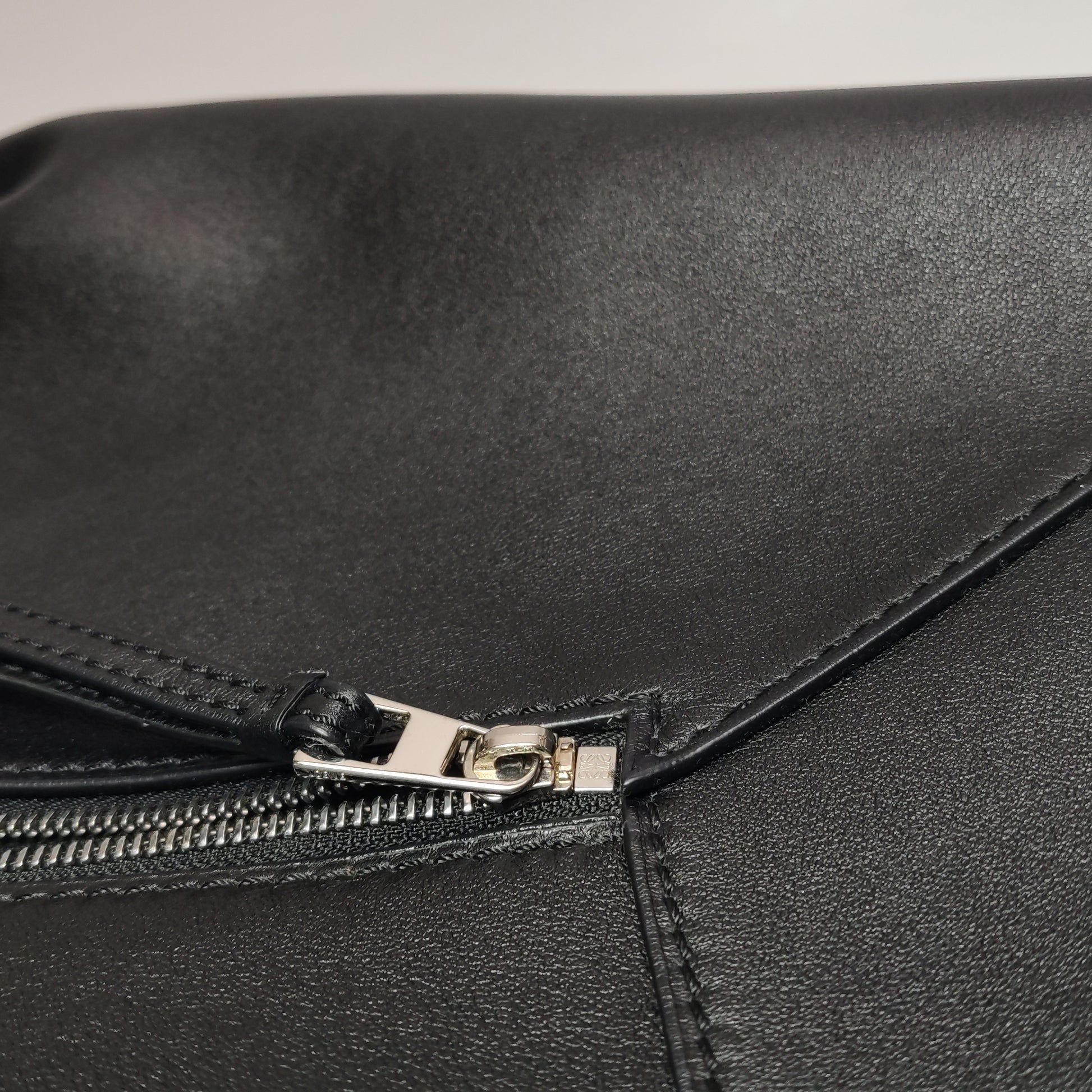 Loewe Puzzle Large Messenger Bag Black