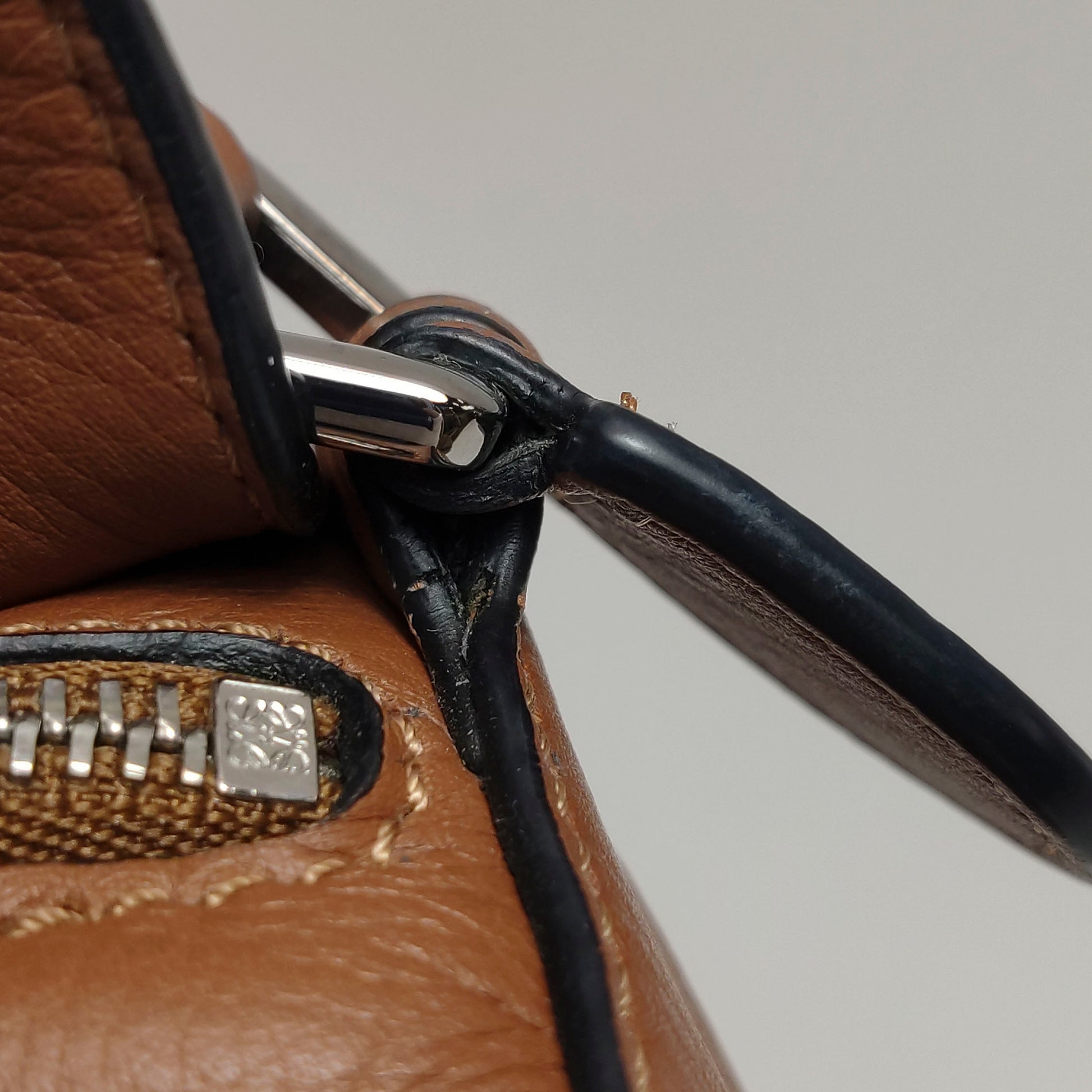 Loewe Puzzle Mini Tan