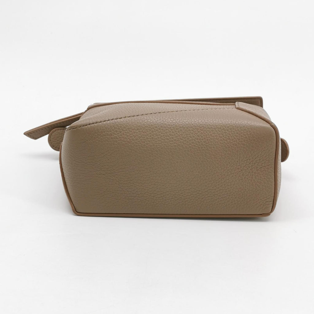 Loewe Puzzle Edge Mini Beige