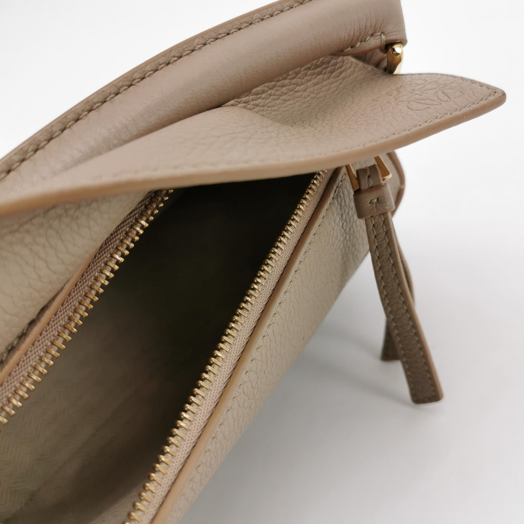 Loewe Puzzle Edge Mini Beige