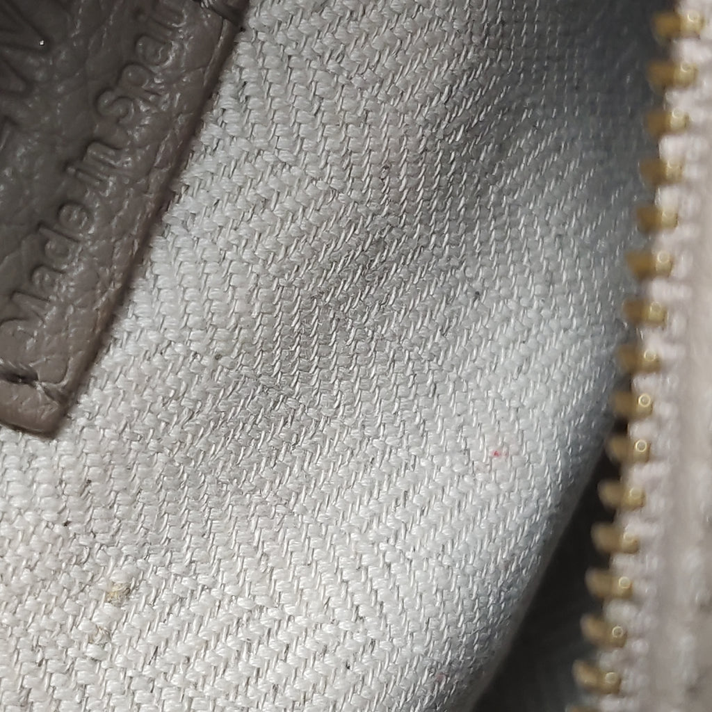 Loewe Puzzle Edge Mini Beige