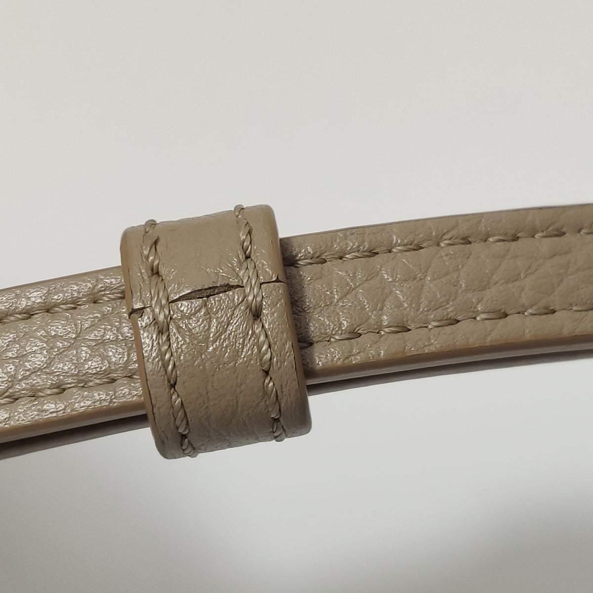 Loewe Puzzle Edge Mini Beige