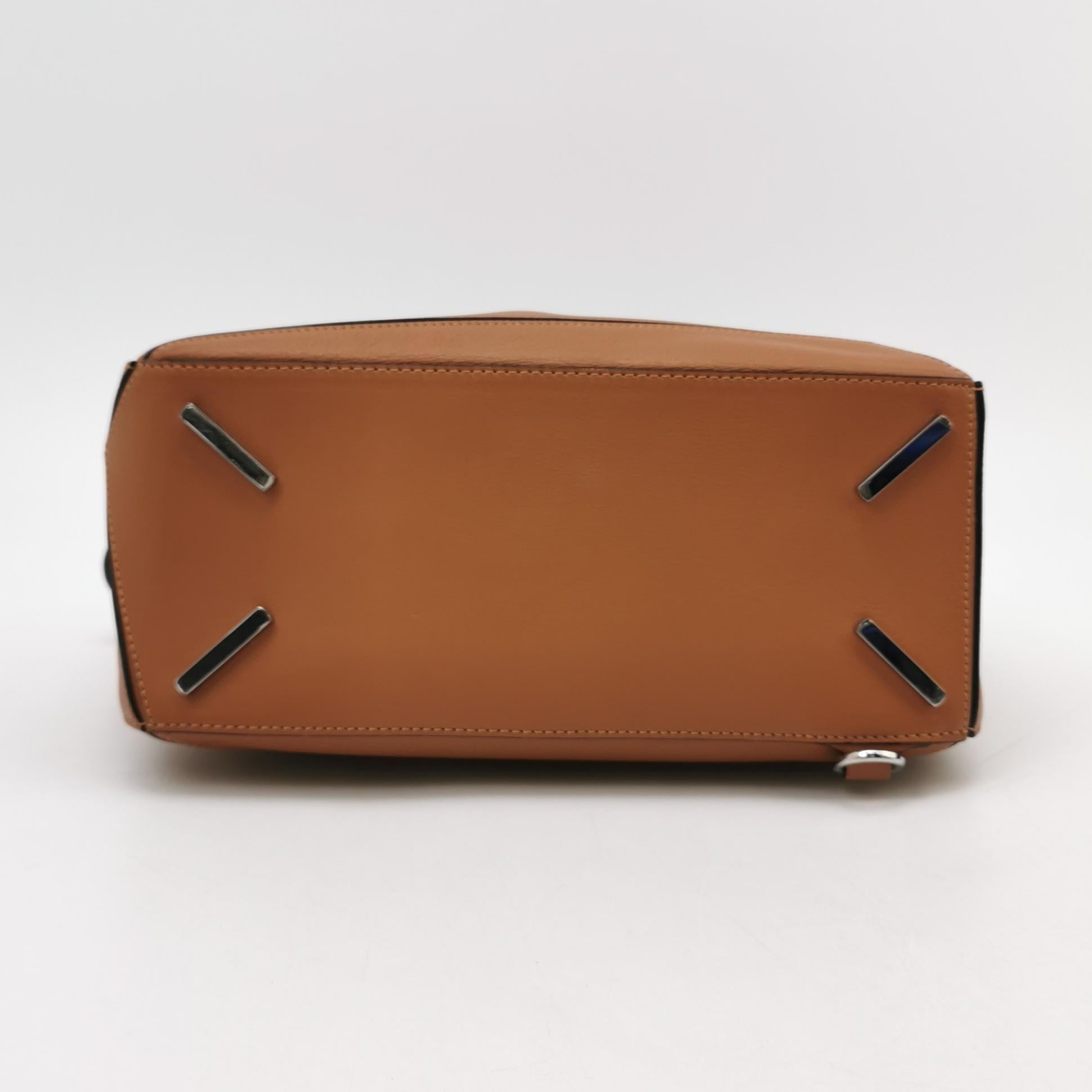 Loewe Puzzle Medium Calfskin Tan