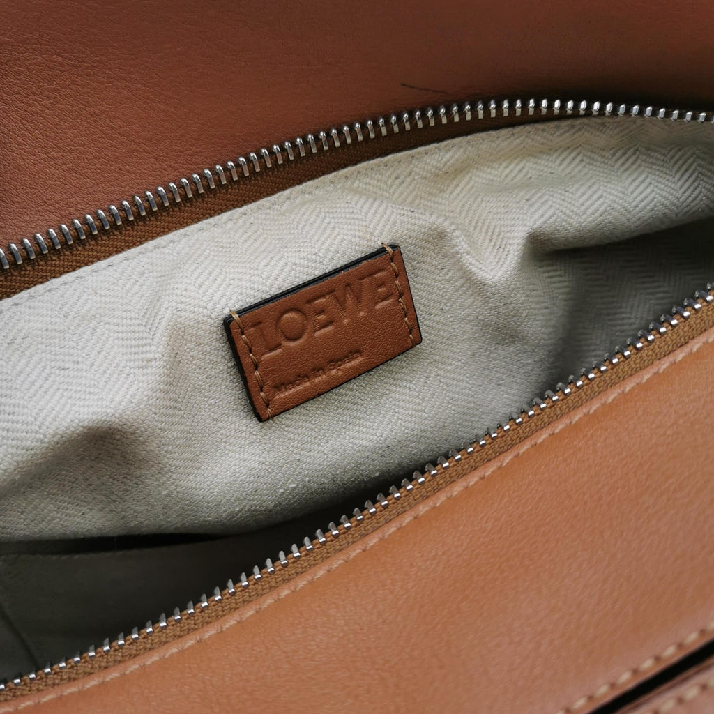 Loewe Puzzle Medium Calfskin Tan