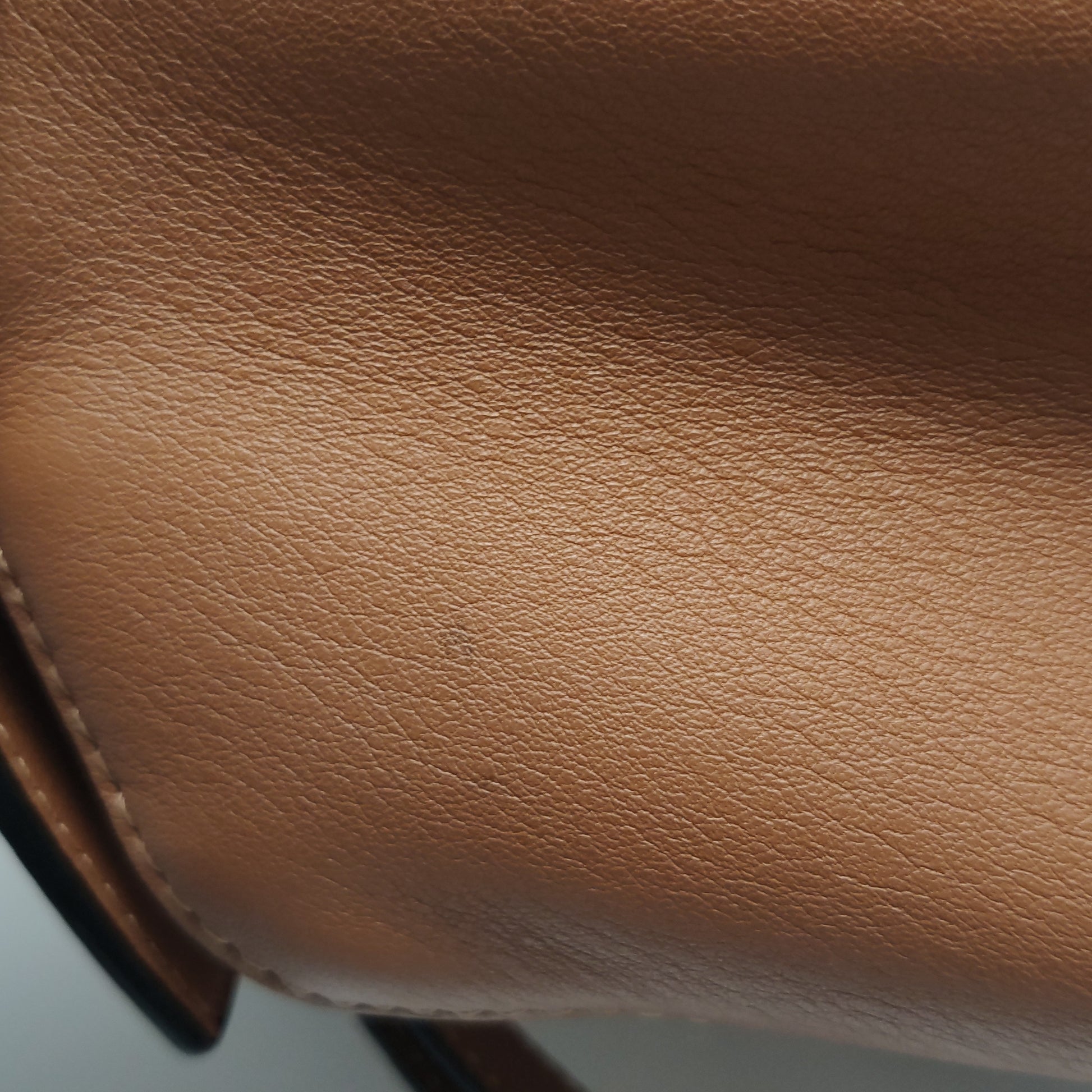 Loewe Puzzle Medium Calfskin Tan