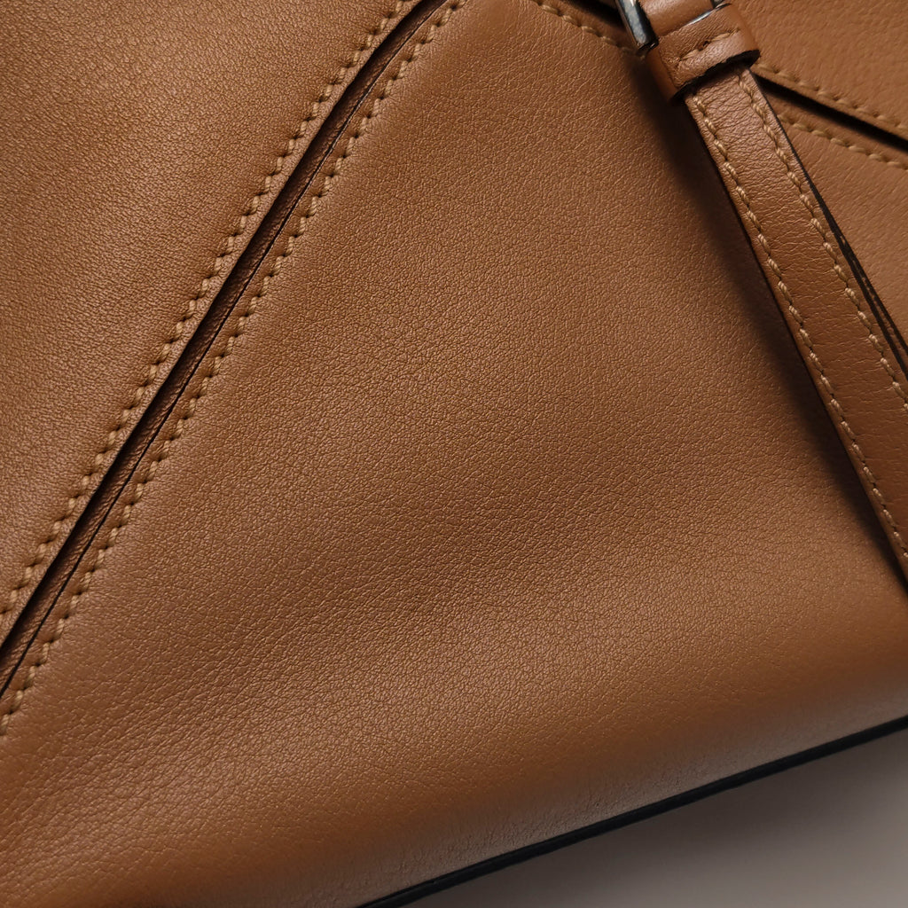 Loewe Puzzle Medium Calfskin Tan