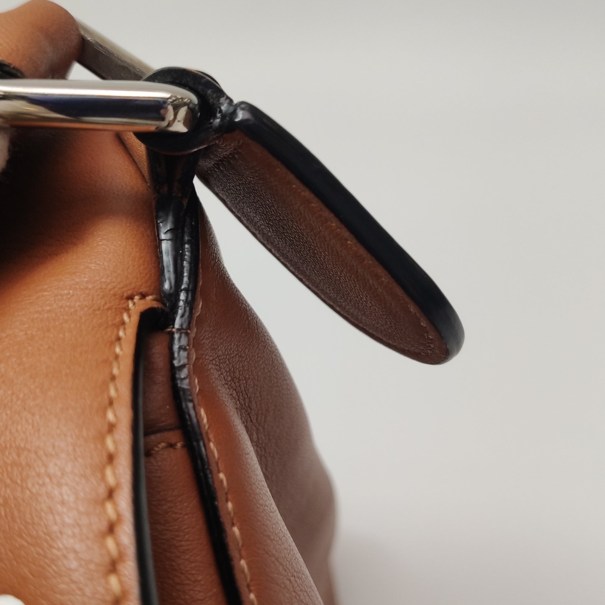 Loewe Puzzle Medium Calfskin Tan
