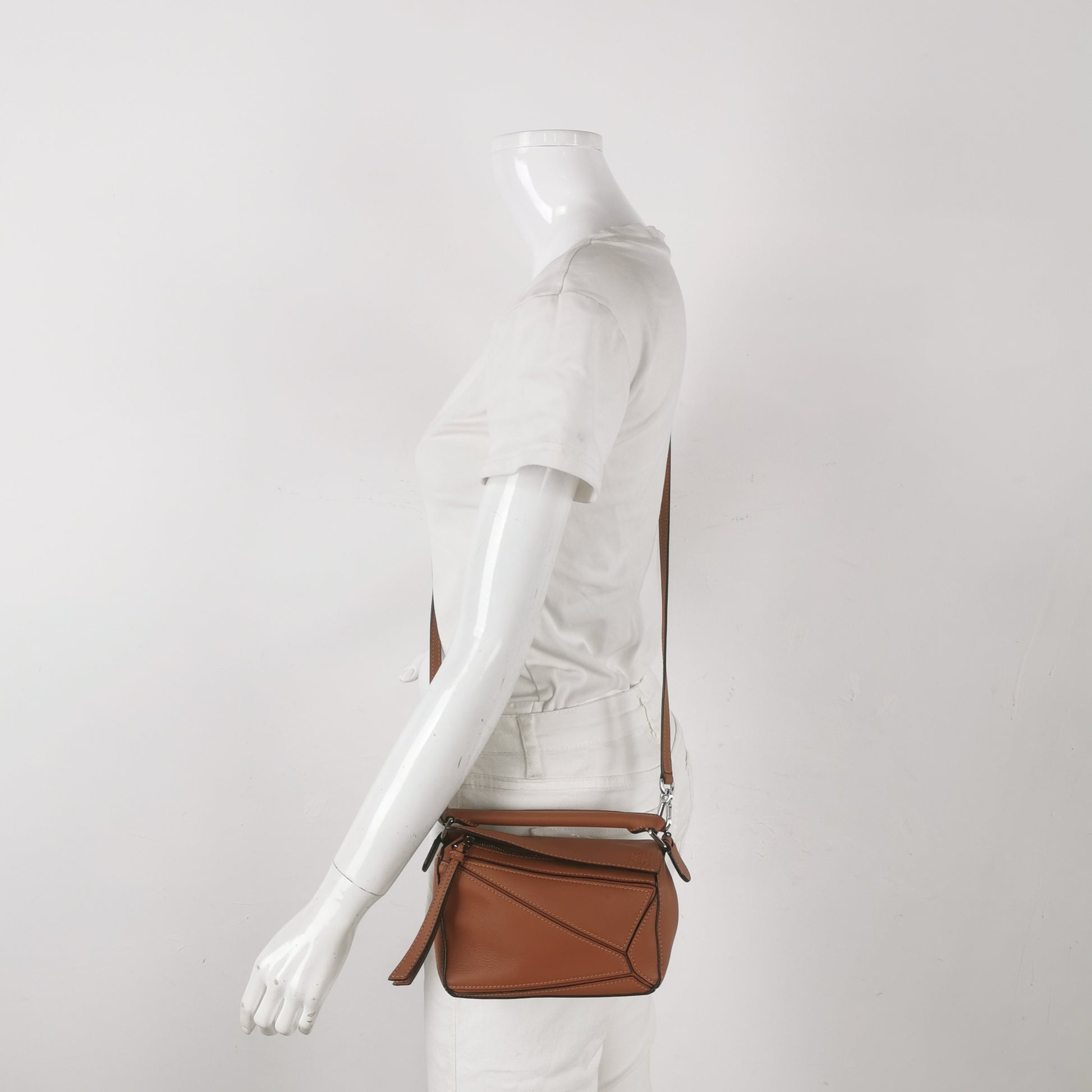 Loewe Puzzle Mini Tan