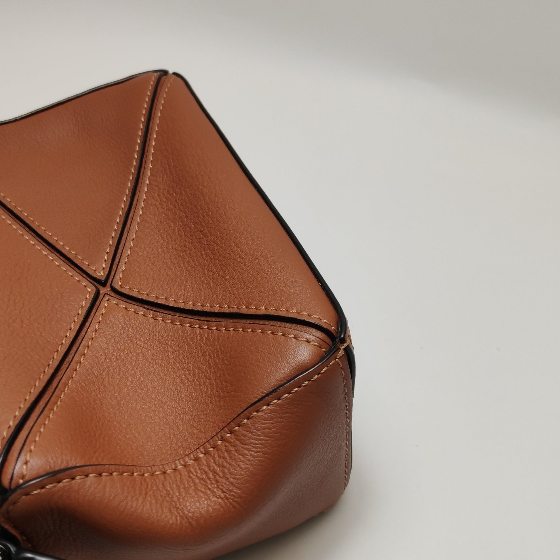 Loewe Puzzle Mini Tan