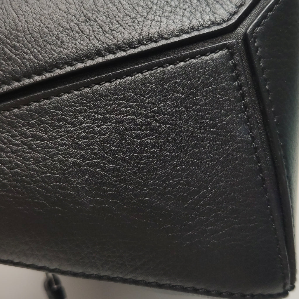 Loewe Puzzle Soft Grained Calfskin Black SHW