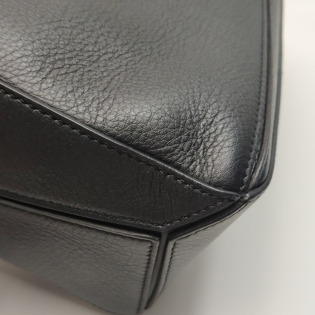 Loewe Puzzle Soft Grained Calfskin Black SHW