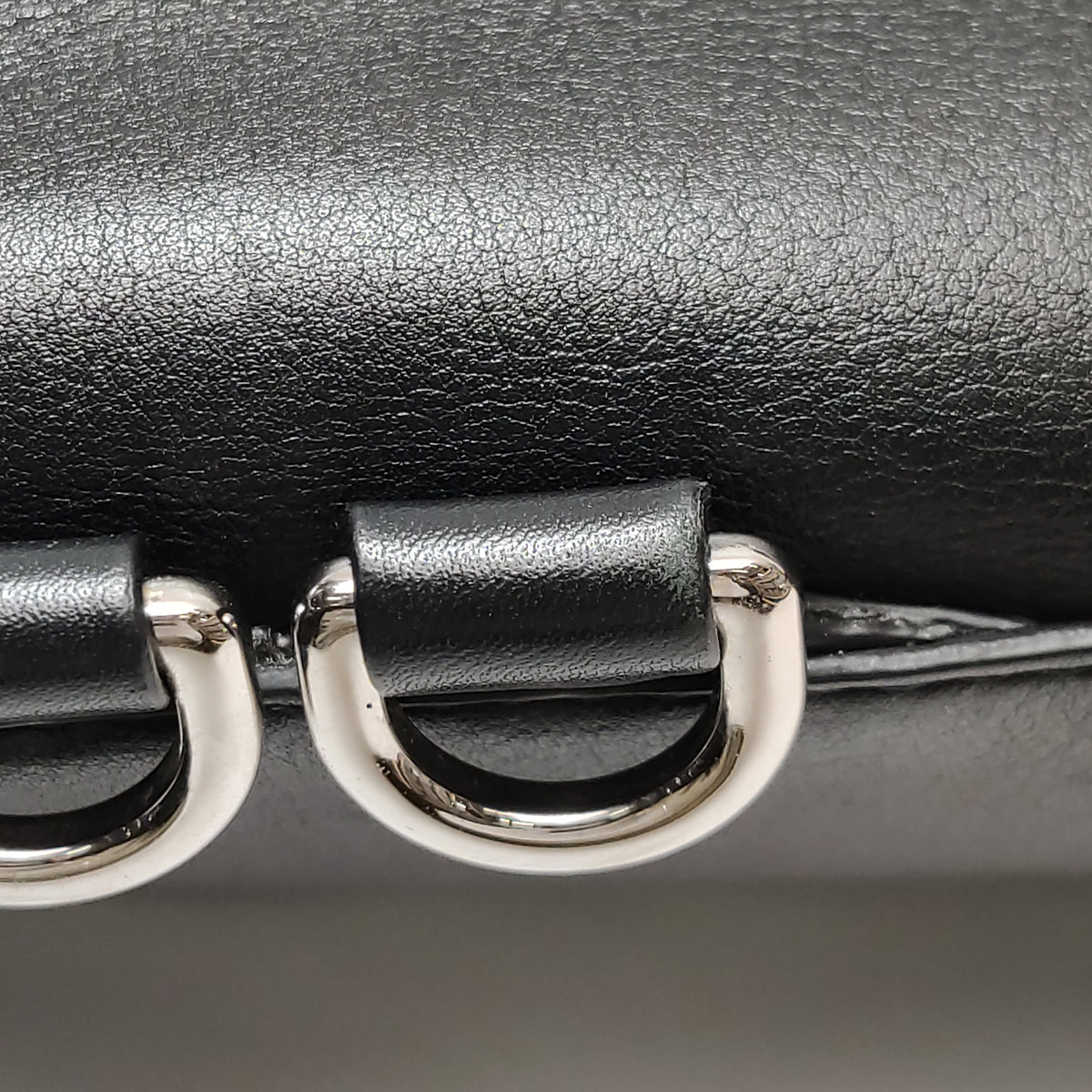 Loewe Zipper Puzzle Medium Black