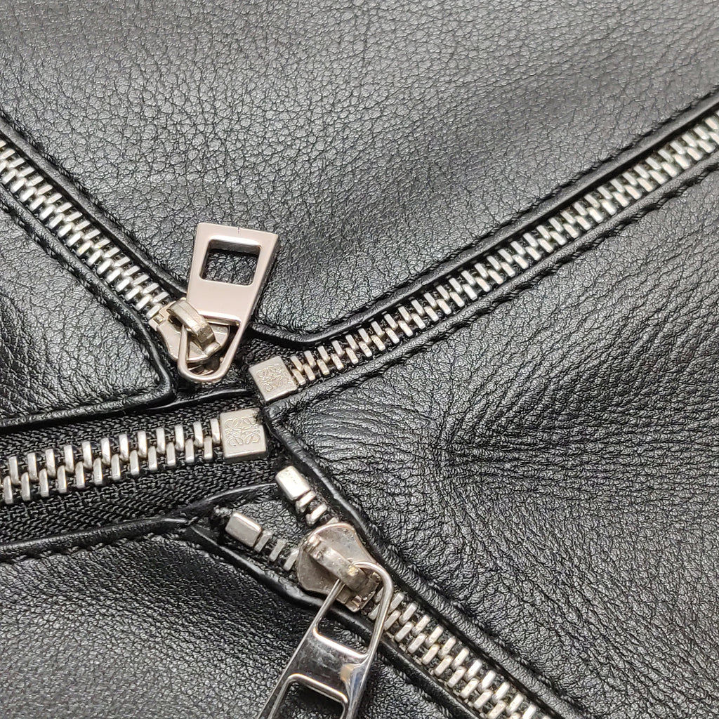 Loewe Zipper Puzzle Medium Black