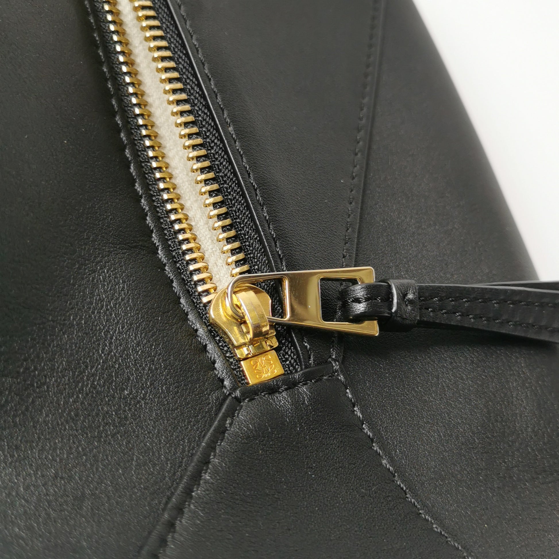 Loewe Puzzle Hobo Black