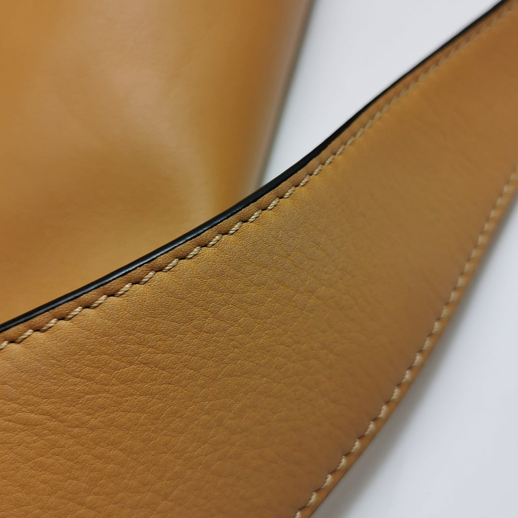 Loewe Puzzle Hobo Caramel
