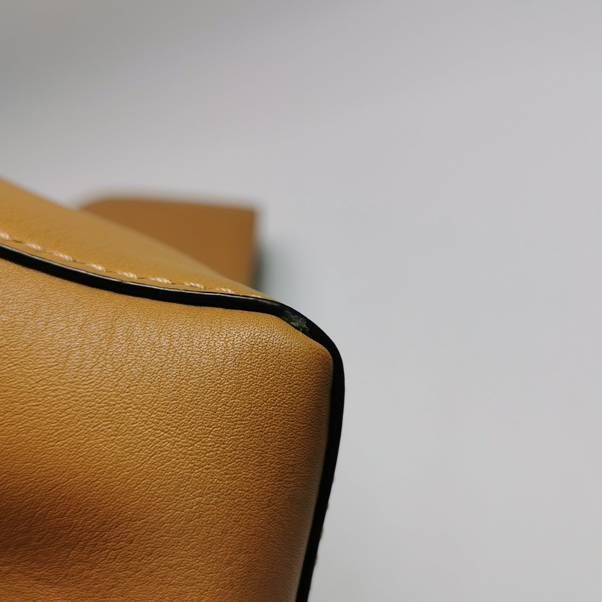 Loewe Puzzle Hobo Caramel