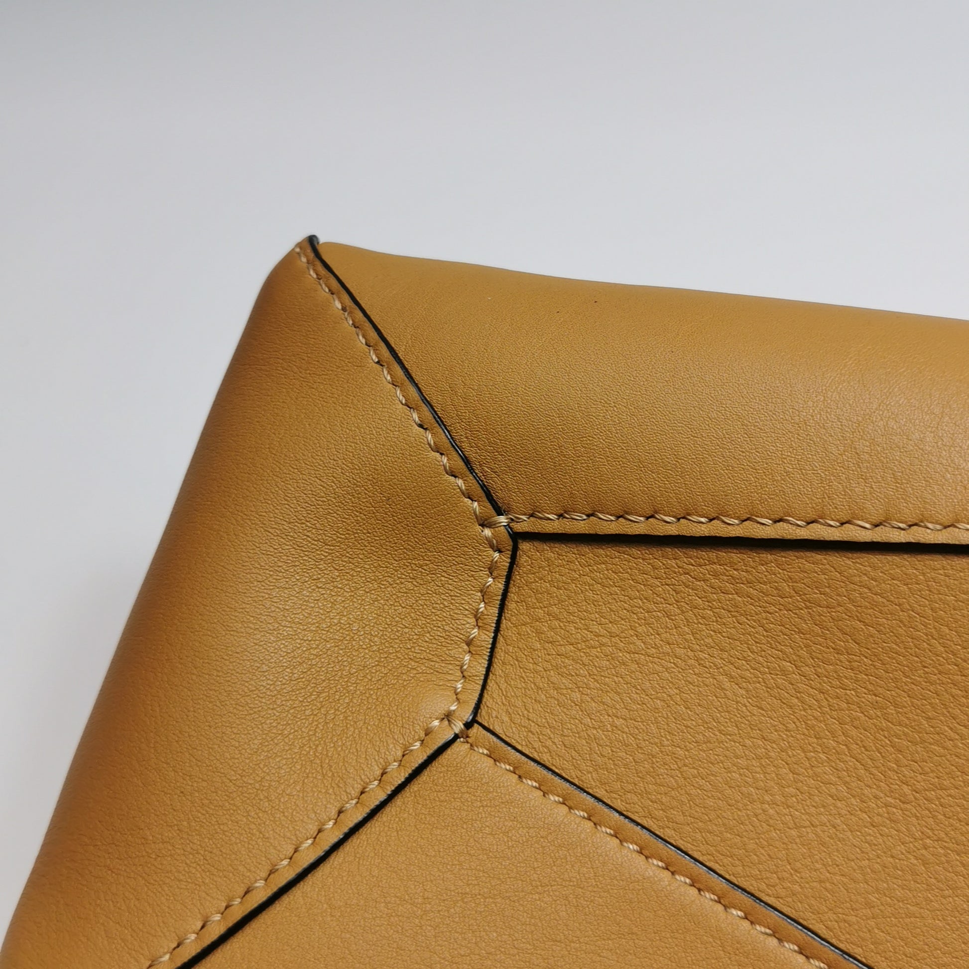 Loewe Puzzle Hobo Caramel