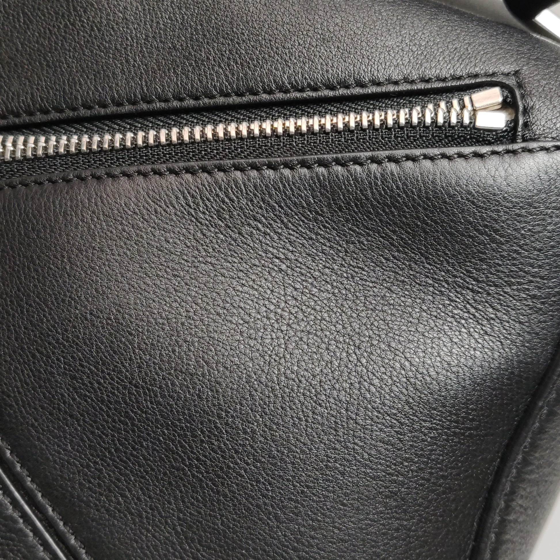 Loewe Puzzle Small Black